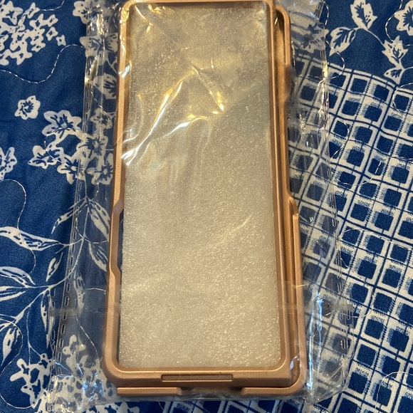 Samsung galaxy Z fold 4 phone case - Picture 2 of 2